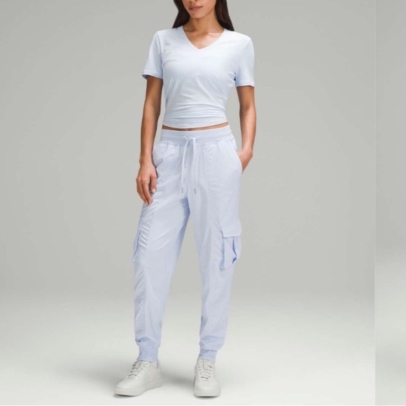 Lululemon Dance Studio Relaxed-Fit Mid-Rise Cargo Jogger in Windmill Size M 2024 - Picture 1 of 13